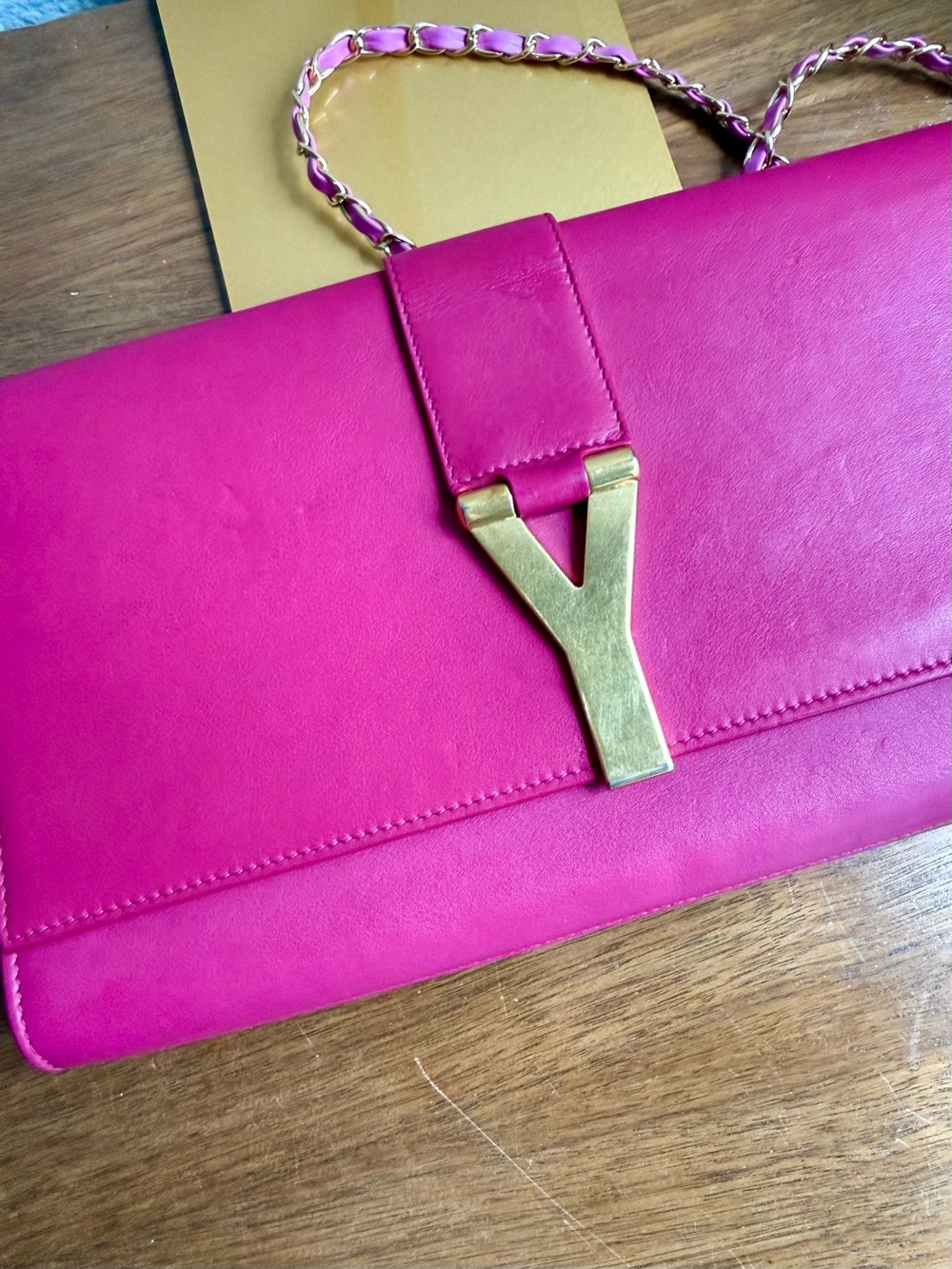 Yves Saint Laurent calfskin Classic Y Ligue clutch in Fuchsia authenticated - Picture 11 of 12